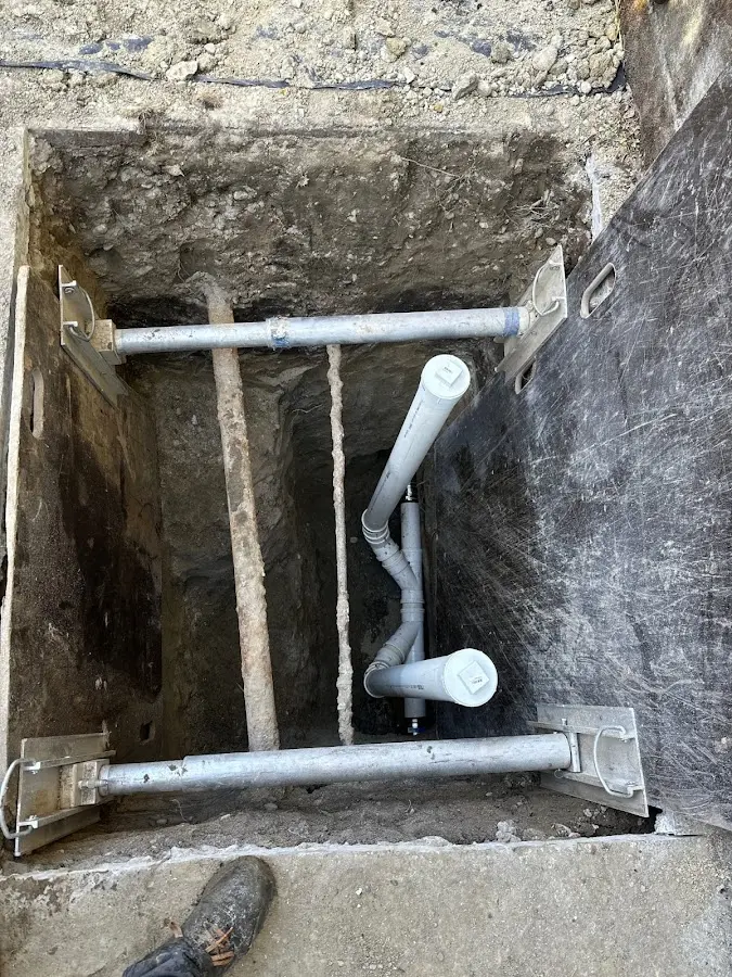 Experienced plumber completing Gas Line Repair work in Sulphur